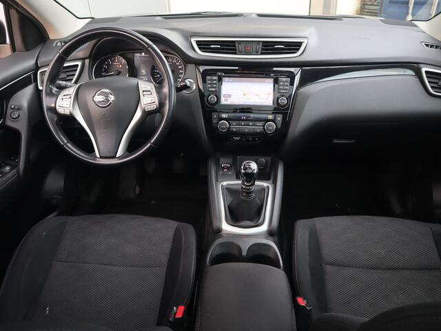 Nissan QASHQAI 1.2 N-Connecta / Trekhaak / Panoramadak