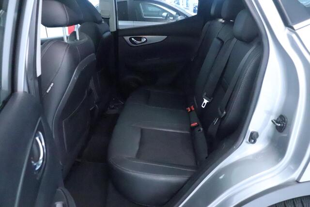 Nissan QASHQAI 1.2 Tekna | 360° Camera | Panoramadak | Stoelverwarming | Climate control | Navigatie | Elektr. bestuurdersstoel |