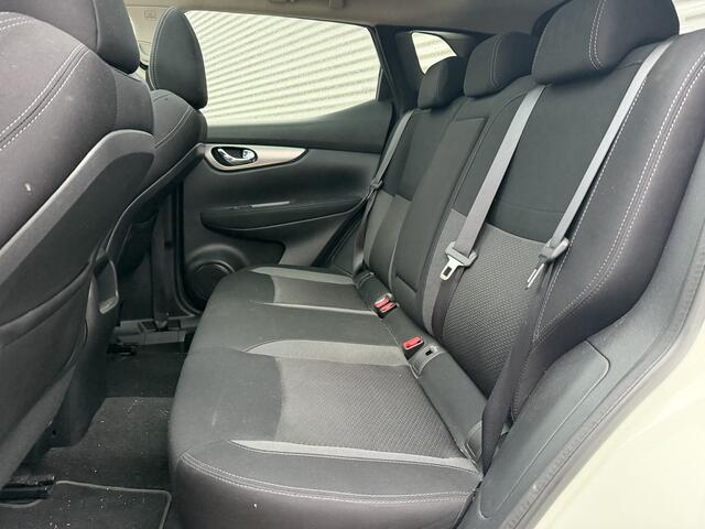Nissan QASHQAI 1.3 DIG-T N-Motion | Panoramadak| Climate Control | Trekhaak | Navigatie |
