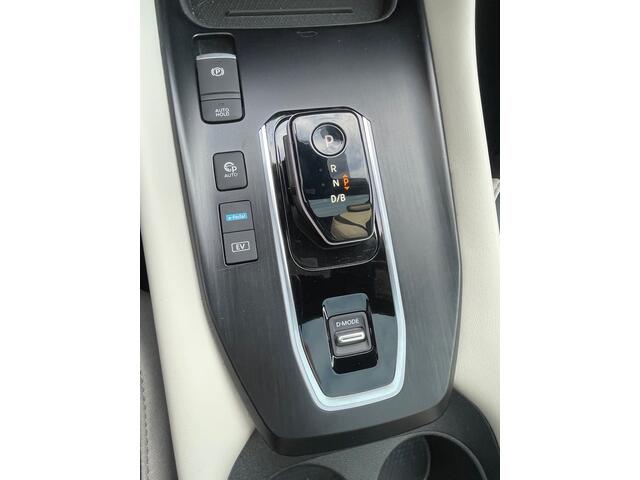 Nissan QASHQAI 1.5 e-Power Tekna Automaat Navigatie, Panoramadak, LED, Leder, 360 Camera, Head Up Display, 19"Lm, Adaptive Cruise Control