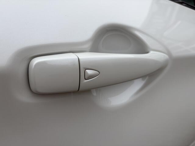 Nissan QASHQAI 1.3 DIG-T N-Connecta | rijklaarprijs | 360 graden | trekhaak | p