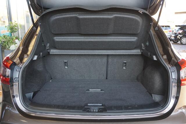 Nissan QASHQAI 1.2 Tekna + Automaat | Trekhaak afn. | Panorama | 360° Camera