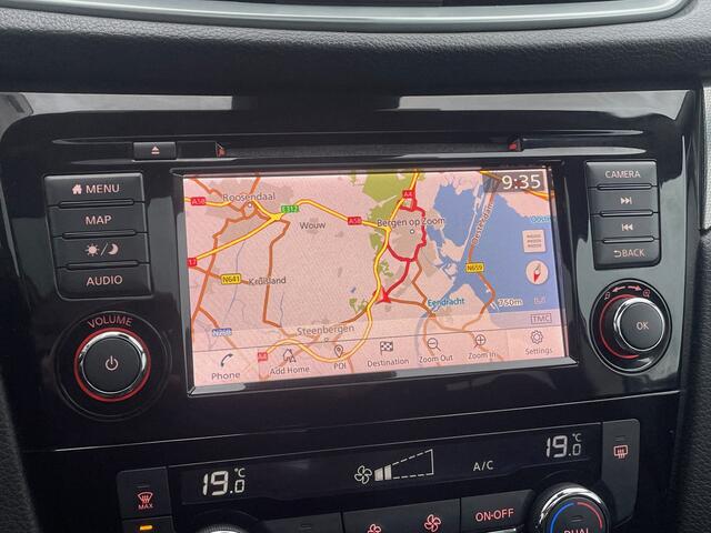 Nissan QASHQAI 1.3 DIG-T N-Connecta Navigatie, Panoramadak, Climate Control, 19"Lm, Trekhaak, 360 Camera, Cruise Control