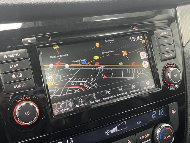 Nissan QASHQAI 1.3 DIG-T Tekna + / All Seasonbanden / Panoramadak / Navigatie / Lederen Bekleding / Stoelverwarming / Climate Control / 360 Graden Camera /