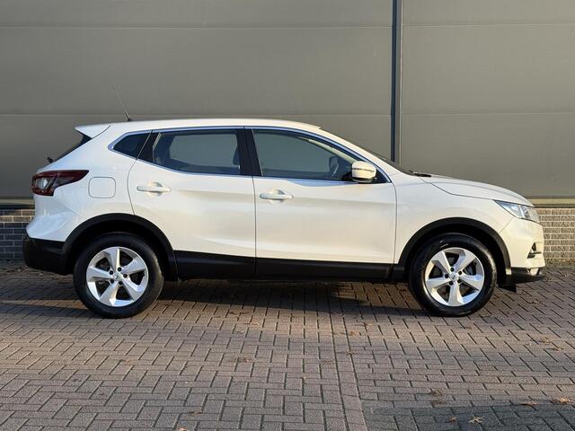 Nissan QASHQAI 1.3 DIG-T Acenta / Eerste Eigenaar / Dealer Onderhouden / Trekhaak / 1300 KG Trekgewicht / Achteruitrij Camera / Apple Carplay&Android Auto /