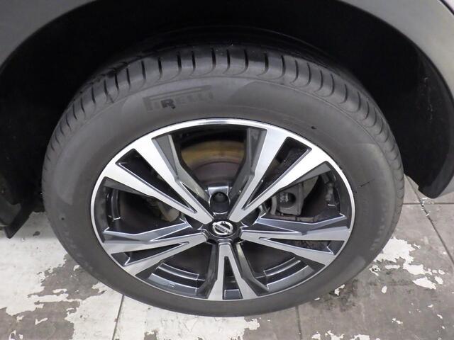 Nissan QASHQAI 1.3 DIG-T N-Connecta Panorama dak PDC VA+ 360 Camera Airco Climatronic Full LED Navi Carplay 18" LM Velgen NL Auto