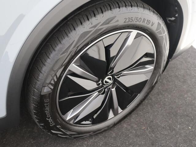 Nissan QASHQAI 1.3 MHEV Xtronic Tekna AUTOMAAT | NAVIGATIE | CAMERA