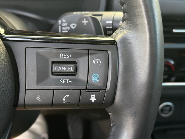 Nissan QASHQAI 1.3 MHEV Xtronic Premiere Edition / Trekhaak 1800 KG / Panoramadak / Head-up Display / Navigatie / 360 Graden Camera / Adaptive Cruise Control / Dual-Zone Climate Control /