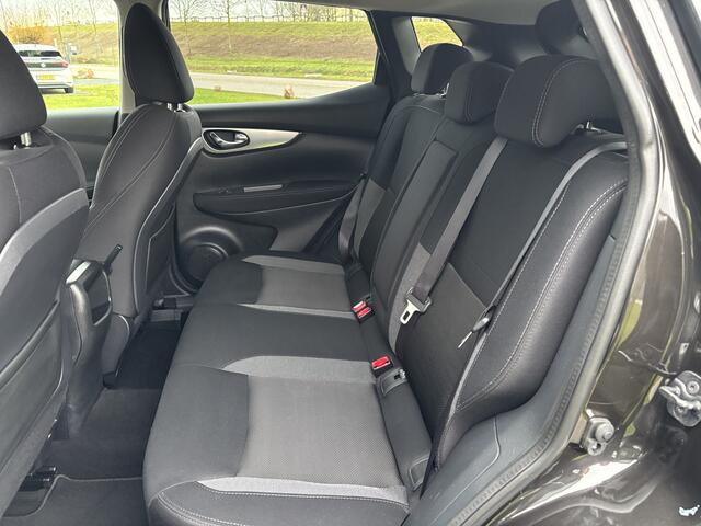 Nissan QASHQAI 1.2 N-Connecta Trekhaak I Panodak