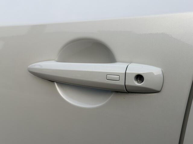 Nissan QASHQAI N-Connecta 1.3 MHEV 158PK Xtronic Automaat Navigatie, Rondomzichtcamera, Keyless, Stoel, Stuur en Voorruitverwarming, Parkeersensoren