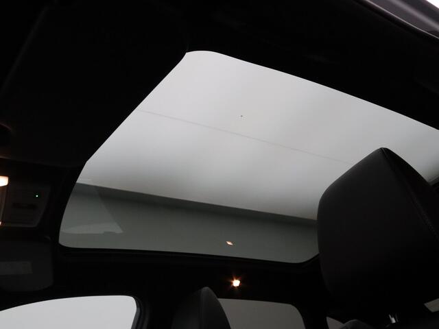 Nissan QASHQAI 157pk MHEV Tekna Plus Head-Up | 360° Camera | Adapt. Cruise | Trekhaak | Panoramadak