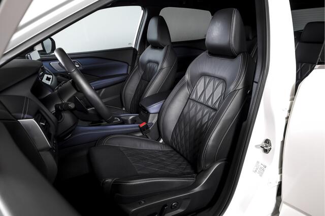 Nissan QASHQAI 1.3 MHEV Xtronic Tekna Plus - Automaat | Pano | Bose | Trekhaak | Dig. Cockpit | Adapt. Cruise | Winterpakket | Memory | 360 Camera | NAV + App. Connect | ECC | LM 20" |