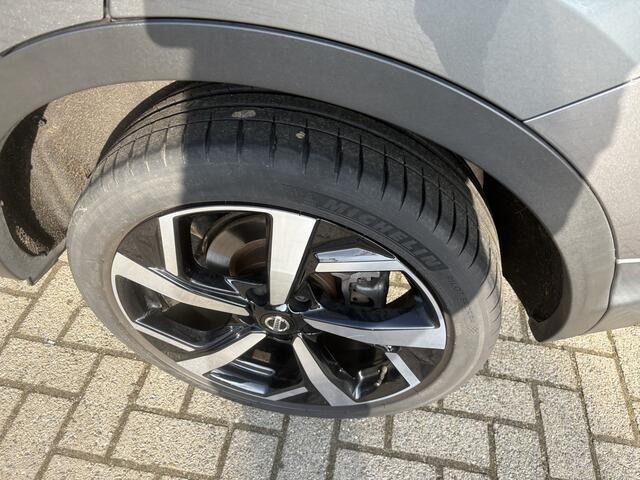 Nissan QASHQAI 1.3 DIG-T Premium Edition Full Options // NieuwStaat // 44.000km // info Roel 0492-588951 // Trekhaak info Roel 0492-588951