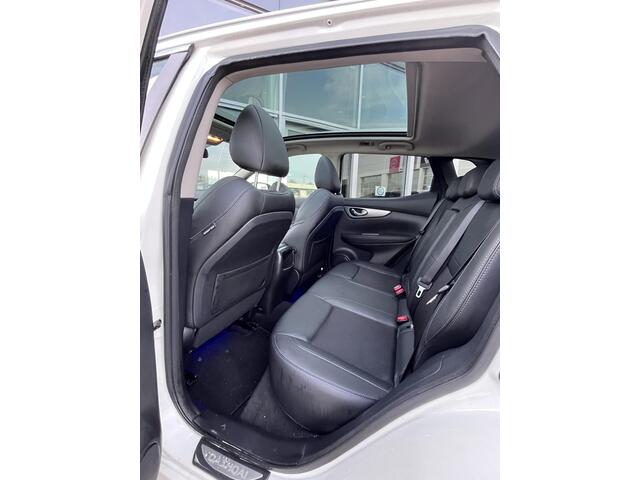 Nissan QASHQAI 1.2 Tekna + 360 camera - Halfleder interieur - Panormadak - Stoelverwarming - Blindspot Warning