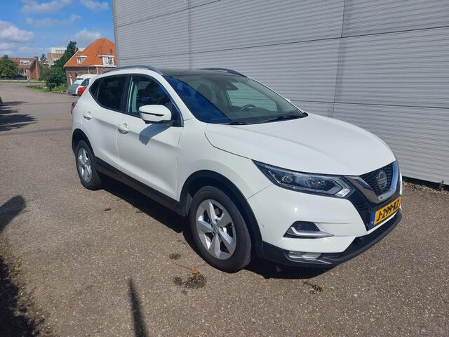 Nissan QASHQAI 1.3 DIG-T Bus. Ed.