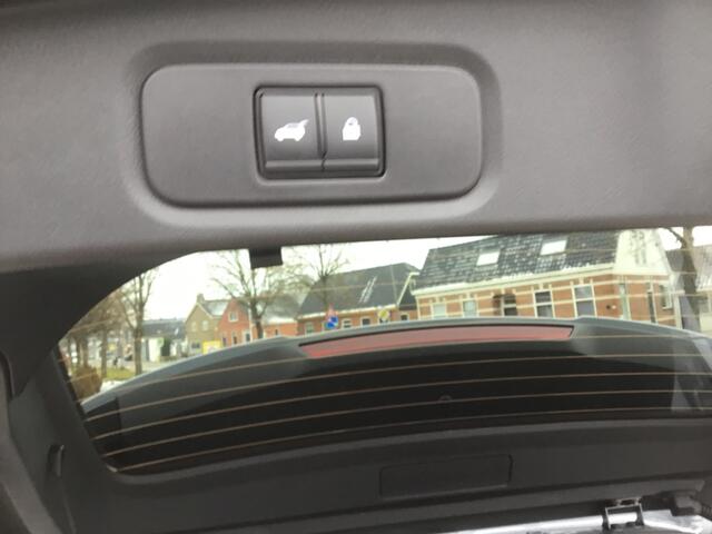 Nissan QASHQAI 1.3 MHEV 158 Xtronic Tekna Panodak Cold Pack