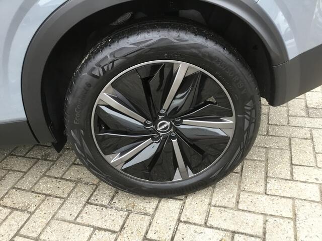 Nissan QASHQAI 1.3 MHEV 158 Xtronic Tekna Panodak Cold Pack