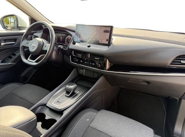 Nissan QASHQAI 1.3 MHEV X N-Connecta I Panoramadak I Keyless I 360 Camera | Apple Carplay/Android Auto | DAB | Stoelverwarming