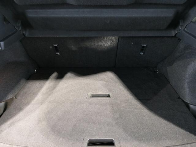 Nissan QASHQAI 1.2 N-Connecta - PANORAMADAK! - Trekhaak - Rondom camera - Navi