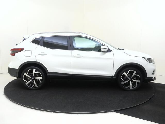 Nissan QASHQAI 1.3 DIG-T Tekna | Panorama dak | Stoelverwarming | 360 Camera | Trekhaak