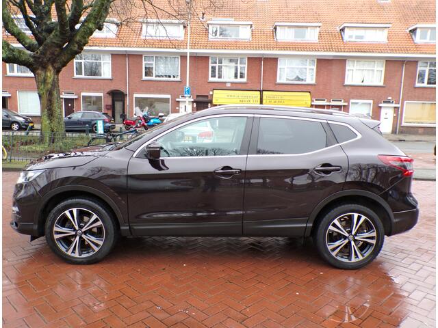 Nissan QASHQAI 1.2 Business Edition PANORAMADAK CAMERA CRUISECONT TEL NAVI....