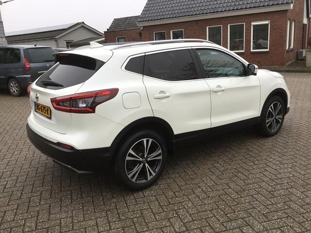 Nissan QASHQAI 1.2 DIG-T N-Connecta+Design Pack