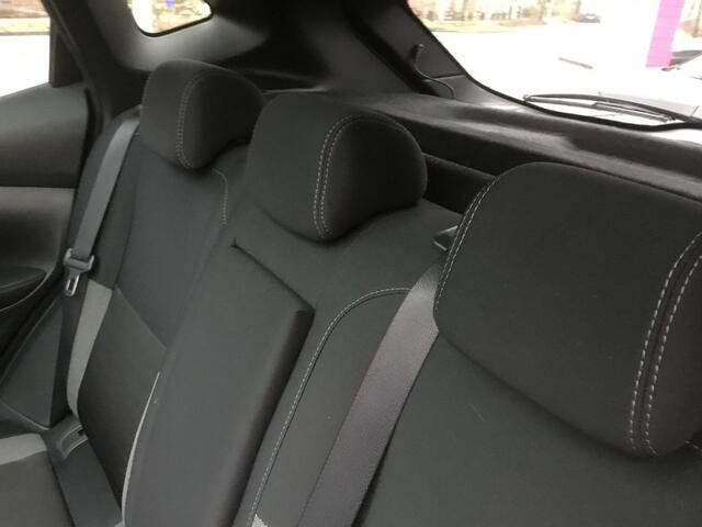 Nissan QASHQAI 1.2 DIG-T N-Connecta+Design Pack