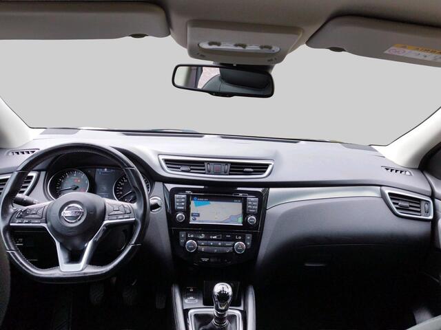 Nissan QASHQAI 1.6 N-Connecta | Trekhaak | Stoelverwarming Half leder | 360 Camera | Comfort pakket