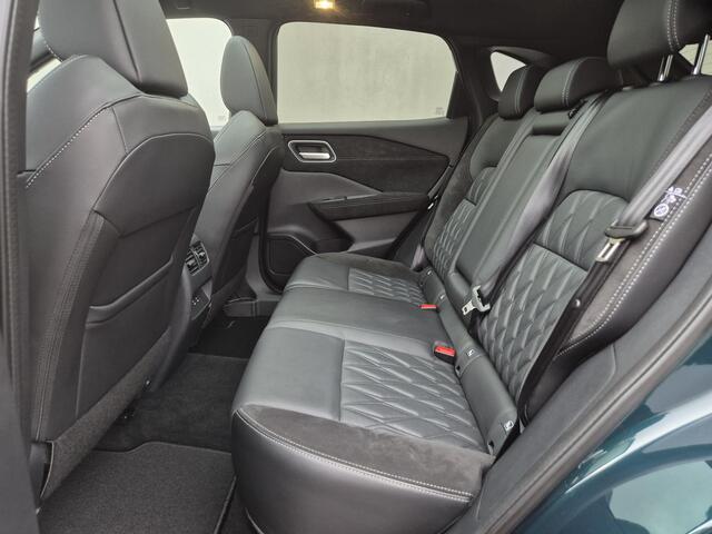 Nissan QASHQAI 1.3 MHEV Xtronic Tekna Plus Automaat / Fabrieksgarantie tot 03-2028<100.000 / All season banden / Trekgewicht 1800 kg / Head Up Display / Panoramadak / Stoelen met massage functie / Bose Audio Systeem / Elektrische achterklep / Adaptief cruise control /