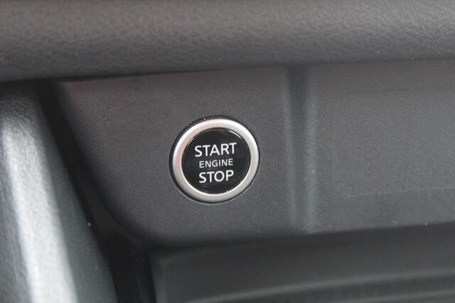 Nissan QASHQAI 1.3 MHEV Acenta Keyless start-stop l 360 graden camera l Dodehoek detectie l Apple carplay / Android auto l Cruise control l