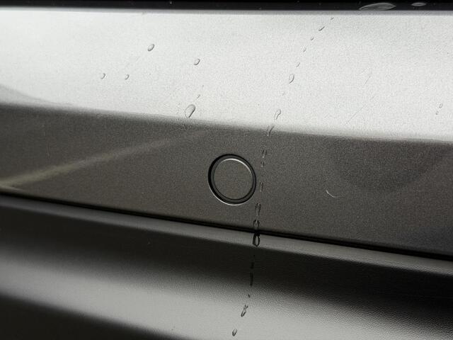 Nissan QASHQAI Design Edition 1.3 DIG-T 160PK DCT7 Automaat Navigatie, Rondomzichtcamera, Trekhaak, Panoramadak, Stoelverwarming