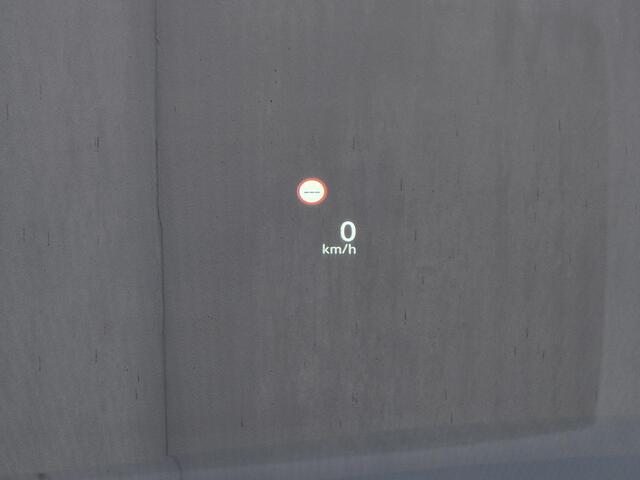 Nissan QASHQAI 1.3 MHEV Xtronic N-Connecta Automaat / 1.800 kg trekgewicht / Panorama dak / Elektrische klep / HUD / Camera 360° / Cold pack / Pack Easy / Stuur-, stoel- en voorruitverwarming / Navigatie / Apple Carplay Android /