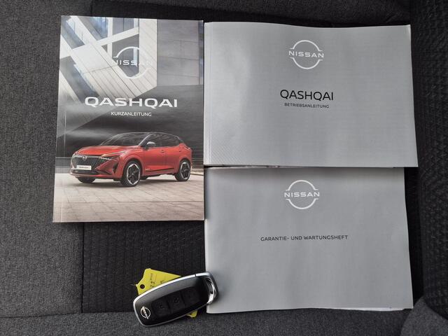 Nissan QASHQAI 1.3 MHEV Xtronic N-Connecta Automaat / 1.800 kg trekgewicht / Panorama dak / Elektrische klep / HUD / Camera 360° / Cold pack / Pack Easy / Stuur-, stoel- en voorruitverwarming / Navigatie / Apple Carplay Android /