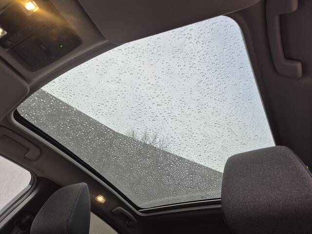 Nissan QASHQAI 1.3 MHEV Xtronic N-Connecta Automaat / Fabrieksgarantie tot 03-2028<100.000 km / 1.800 kg trekgewicht / Panorama dak / All season banden / Cold Pack & Pack Easy / Elektrische klep / Head Up Display / Camera 360° / Stuur-, stoel- en voorruitverwarming / A