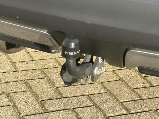 Nissan QASHQAI 1.3 DIG-T Tekna / Dealer Onderhouden / Trekhaak 1500 KG / Half Lederen Bekleding / Navigatie / Stoelverwarming / 360 Graden Camera / Adaptive Cruise Control / Climate Control / Apple CarPlay/Android Auto / Elektrische Stoelverstelling /