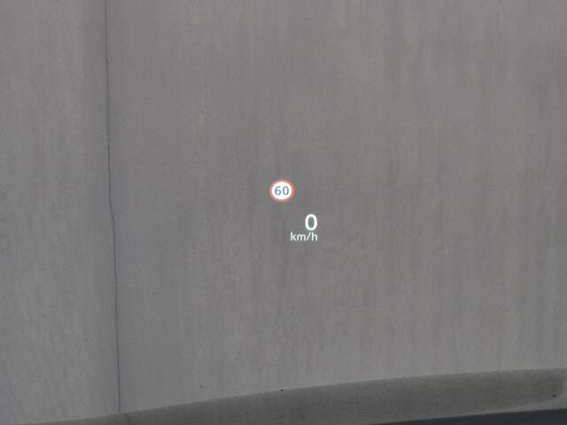 Nissan QASHQAI 1.3 MHEV Xtronic N-Connecta Automaat / Fabrieksgarantie tot 03-2028<100.000 km / Facelift / 1.800 kg trekgewicht / Panorama dak / All season banden / Elektrische klep / Head Up Display / Camera 360° / Cold pack & Pack Easy / Stuur-, stoel- en voorruitver