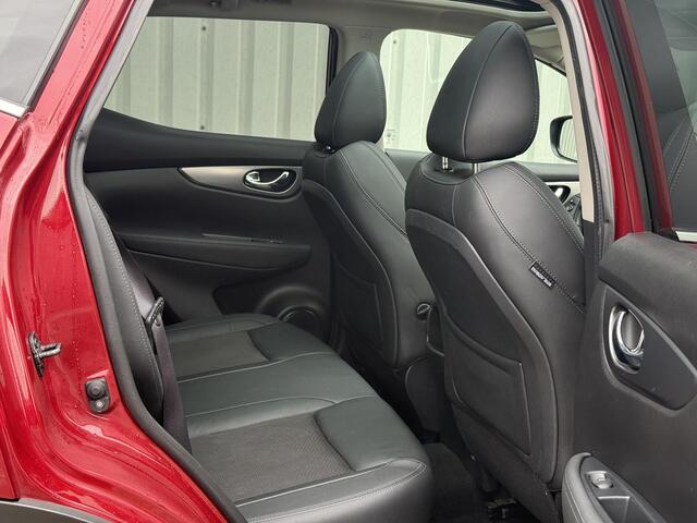 Nissan QASHQAI 1.3 DIG-T Tekna / Trekhaak 1500 KG / Panoramadak / Navigatie / Stoelverwarming / 360 Graden Camera / Apple CarPlay/Android Auto / Elektrisch Verstelbare Bestuurdersstoel / Climate Control / Cruise Control /