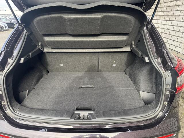 Nissan QASHQAI 1.3 DIG-T Design Edition | Panoramadak | Afneembare Trekhaak | 360° Camera | Navigatie |