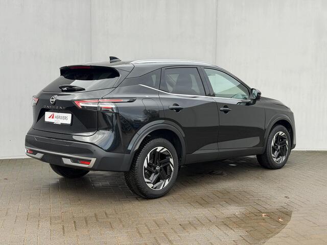 Nissan QASHQAI 1.3 MHEV Xtronic N-Connecta Automaat / Fabrieksgarantie t/m 03-2028 100.000 km / Panorama dak / 1.800 kg Trekgewicht / Elektrische klep / HUD / Camera 360° / Cold pack / Stuur-, stoel- en voorruitverwarming / Navigatie / Apple Carplay Android /