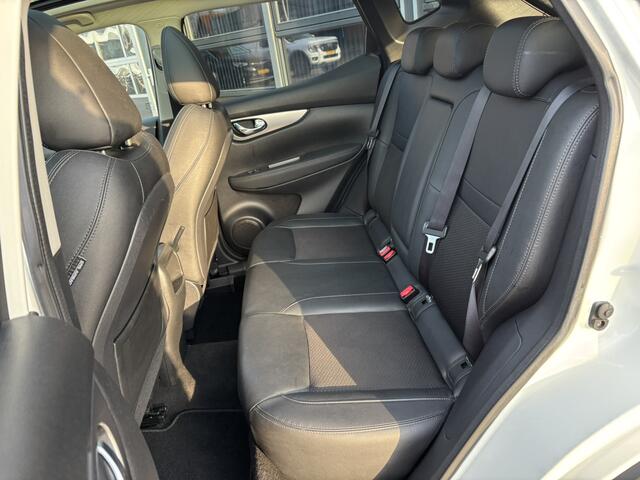 Nissan QASHQAI 1.2 Business Edition / 360 Camera / Stoelverwarming & Voorruitverwarming / Trekhaak /