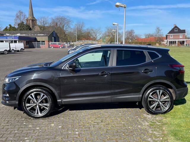 Nissan QASHQAI Tekna +Automaat/Navi/ECC/Trekhaak/Cruise/Panorama/LM/Leer/camera/PDC