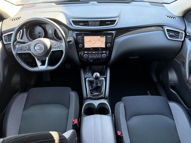 Nissan QASHQAI 1.3 DIG-T Design Edition / 100% Dealeronderhouden / Apple Carplay & Android Auto / 360 Graden camera / Cruise control / Panoramadak