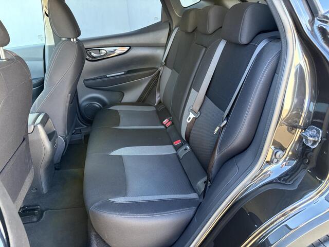 Nissan QASHQAI 1.3 DIG-T Design Edition / 100% Dealeronderhouden / Apple Carplay & Android Auto / 360 Graden camera / Cruise control / Panoramadak