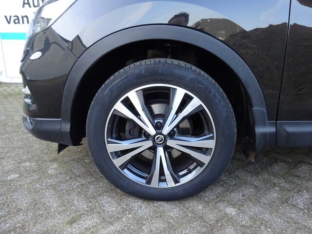 Nissan QASHQAI 1.3 DIG-T AFN TREKHAAK STOELVERWARMING PANORAMADAK NAVIGATIE
