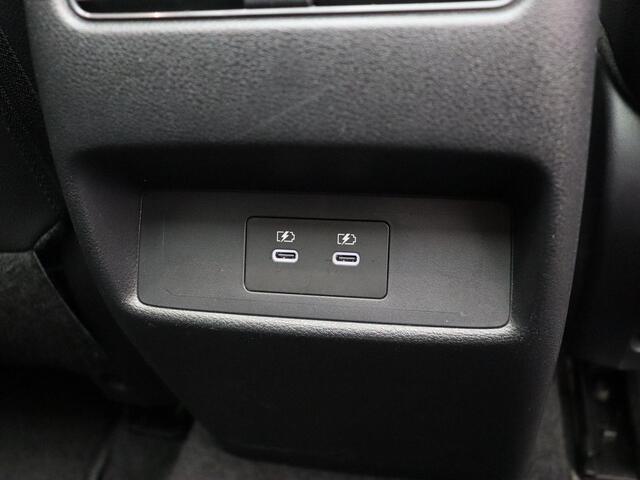 Nissan QASHQAI 158pk MHEV Xtronic N-Design | Pilot Assist | Rondomzicht Camera | Lederen bekelding | Google intergatie | Sfeerverlichting | Panorma dak | Stoelverwarming |