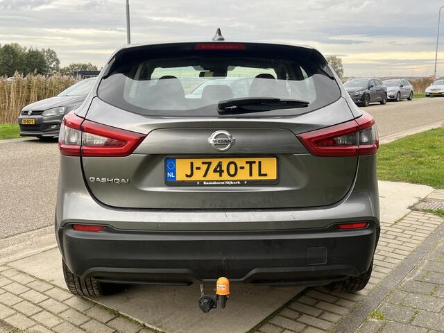 Nissan QASHQAI 1.5 dCi Business Edition / Automaat / Trekhaak. Trekgewicht 1.500 KG / Camera / Apple Carplay - Android Auto / Stoelverw. /