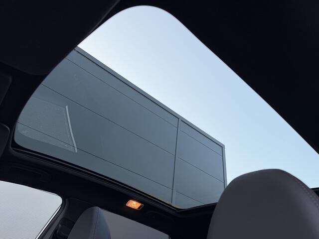 Nissan QASHQAI 160pk N-Tec (Trekhaak - Panoramadak - 360gr Camera - Parkeersensoren V+A - Keyless Entry - LED - 19"Zwart)