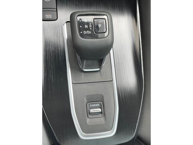 Nissan QASHQAI 1.3 MHEV Xtronic Premiere Edition Navigatie, Panoramadak, 360 Camera, LED, Climate Control, Cruise Control