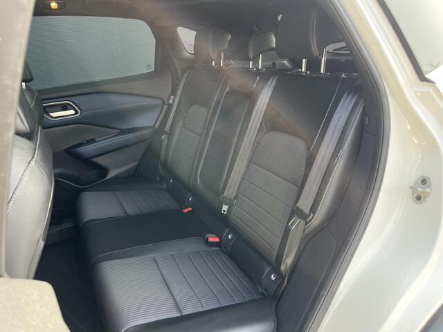 Nissan QASHQAI 1.3 MHEV Xtronic Tekna / Pro Pilot / Panorama Dak / AppleCarplay & AndroidAuto / Head-up Display / 360" Camera / Parkeersensoren Voor + Achter / 19" Lichtmetalen Velgen / Stoel en stuurverw. /