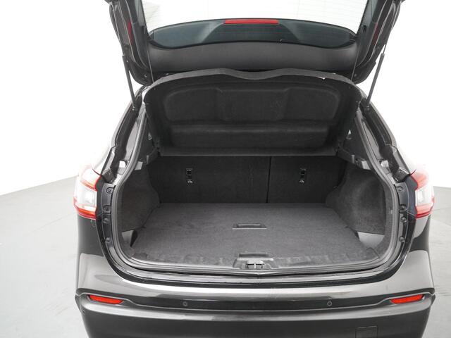 Nissan QASHQAI 1.2 Tekna + Automaat - Lederen bekleding - Panoramdak - Navigatie - Trekhaak